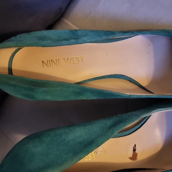Nine west size 8 heels. - Picture 4 of 10